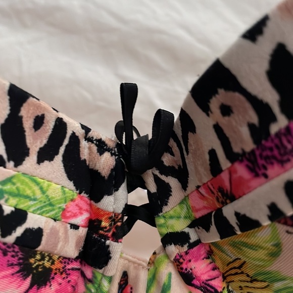 Fun Cheetah and floral print push up bra by VS - Picture 4 of 4